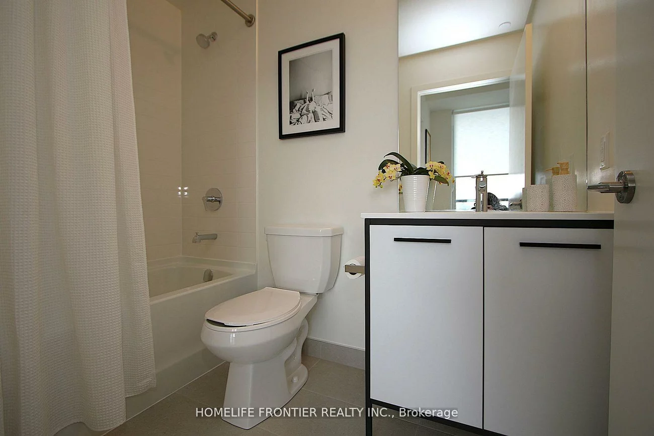 185, Deerfield, Central Newmarket, Newmarket