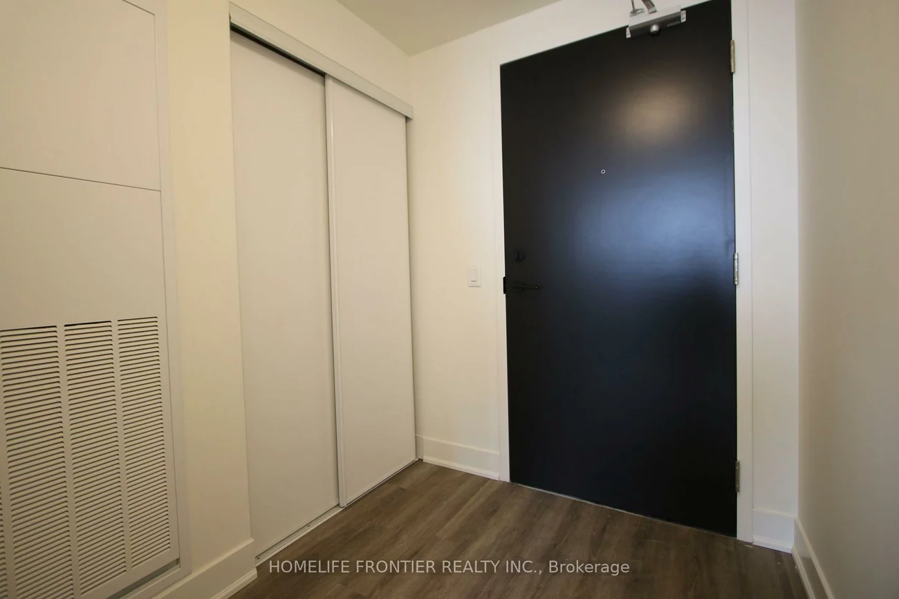 185, Deerfield, Central Newmarket, Newmarket