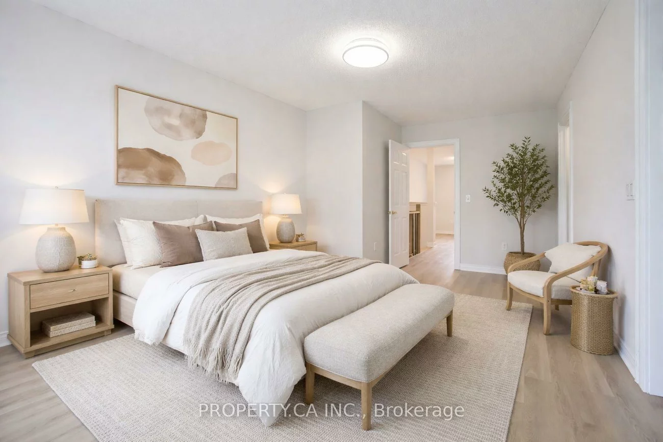1051, On Bogart, Gorham-College Manor, Newmarket