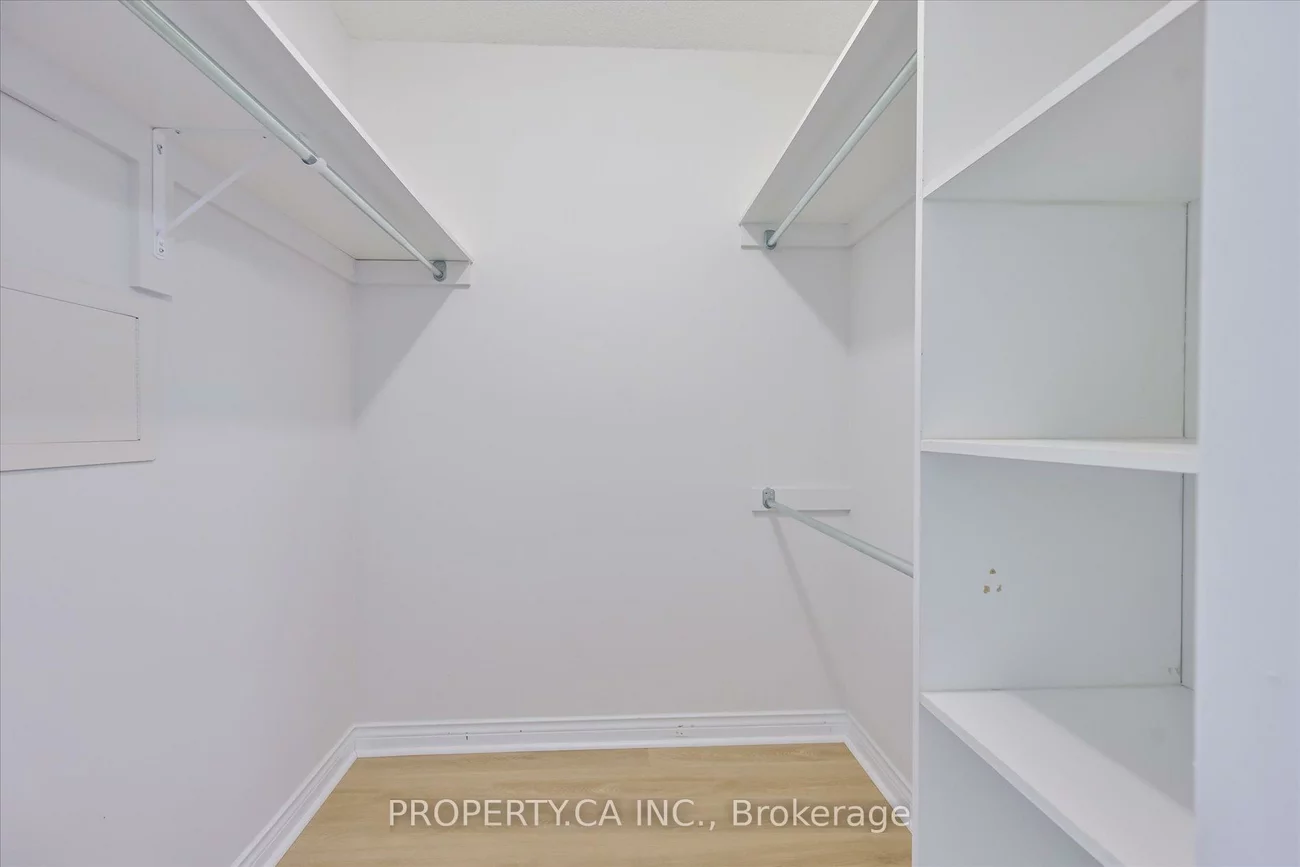 1051, On Bogart, Gorham-College Manor, Newmarket