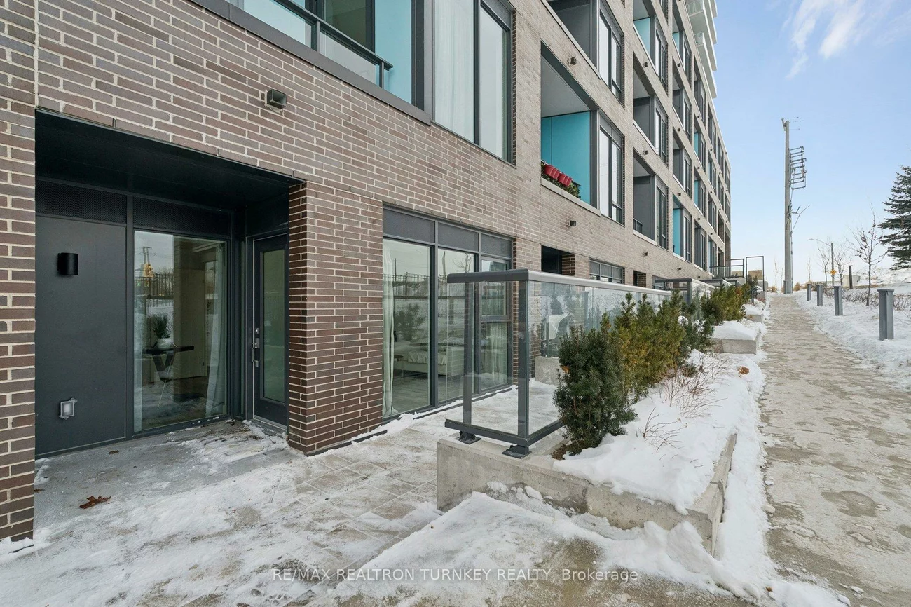 185, Deerfield, Central Newmarket, Newmarket