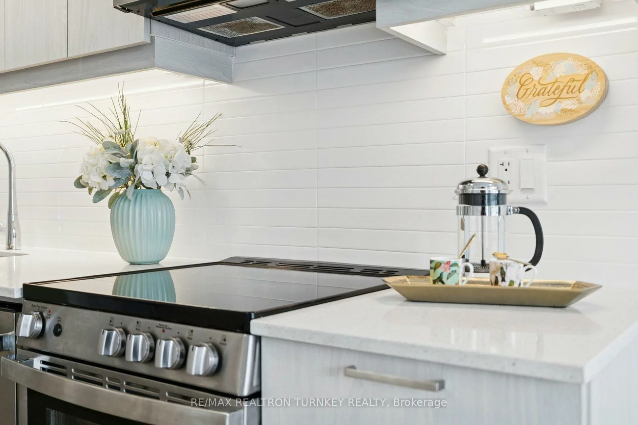 185, Deerfield, Central Newmarket, Newmarket