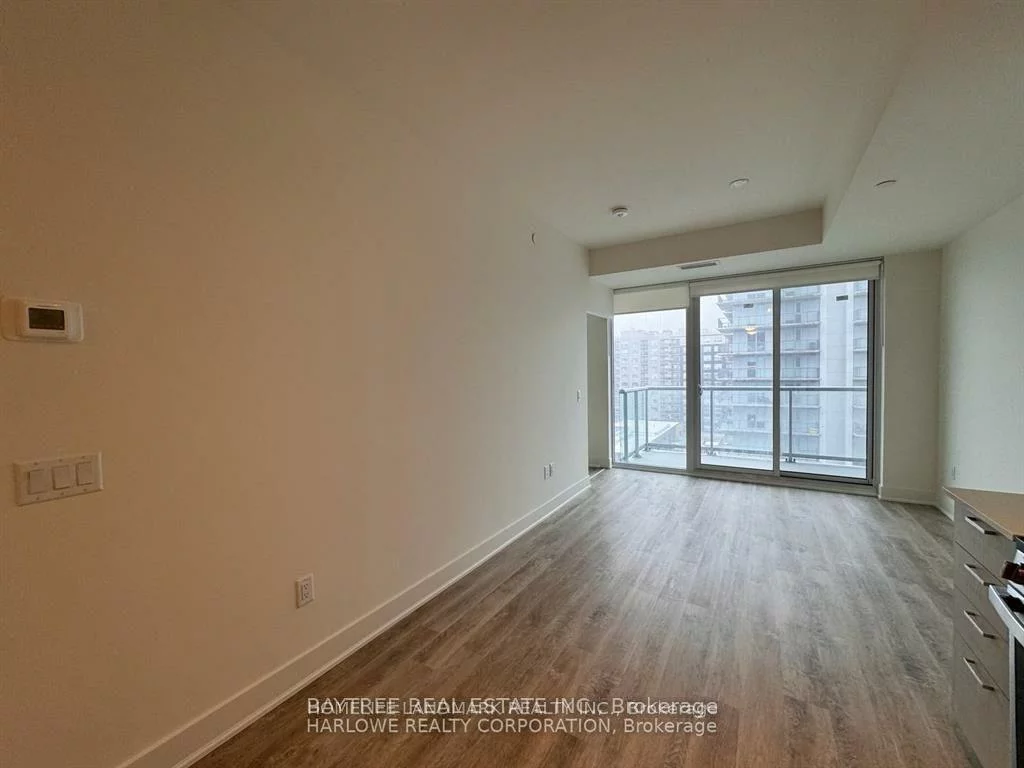 185, Deerfield, Central Newmarket, Newmarket