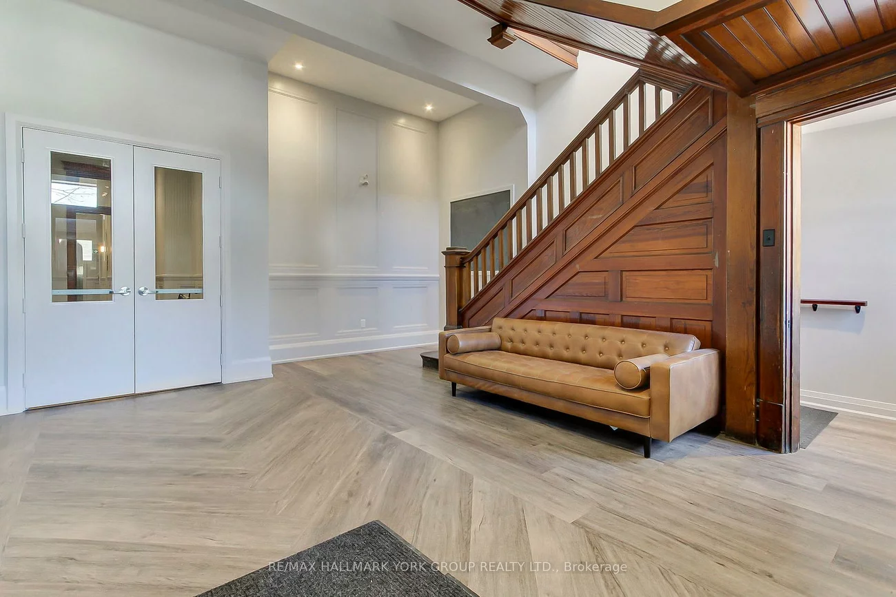 400, Park, Central Newmarket, Newmarket