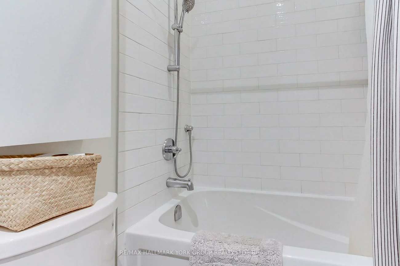 400, Park, Central Newmarket, Newmarket