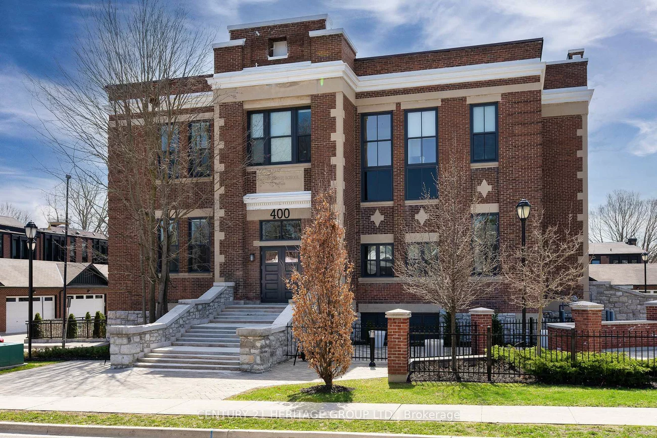 400, Park, Central Newmarket, Newmarket