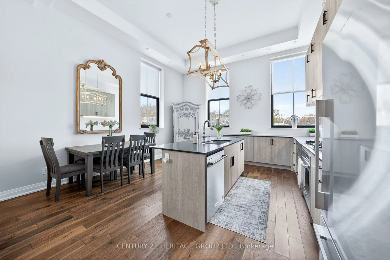 400, Park, Central Newmarket, Newmarket