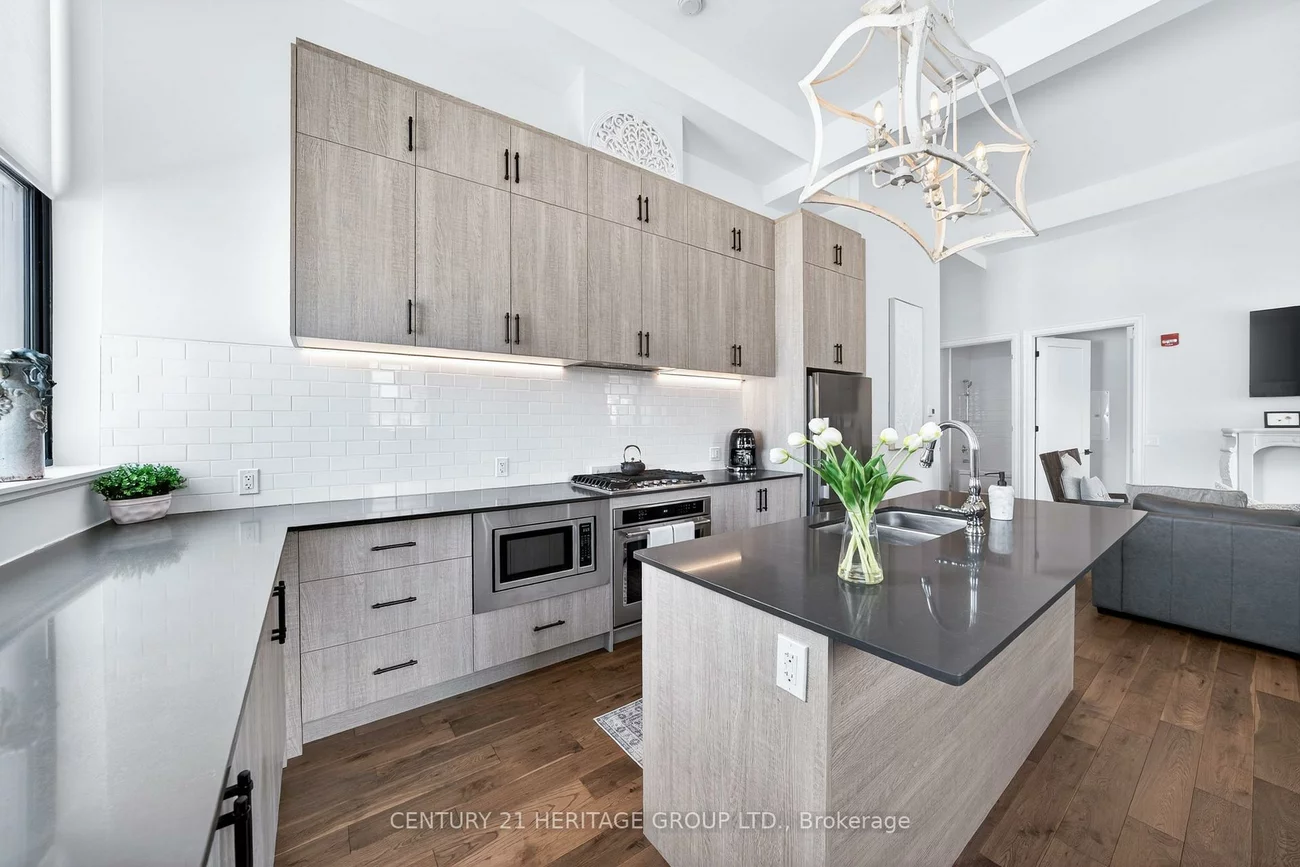 400, Park, Central Newmarket, Newmarket