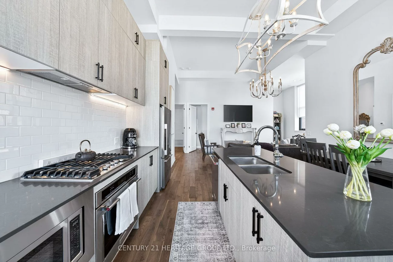 400, Park, Central Newmarket, Newmarket