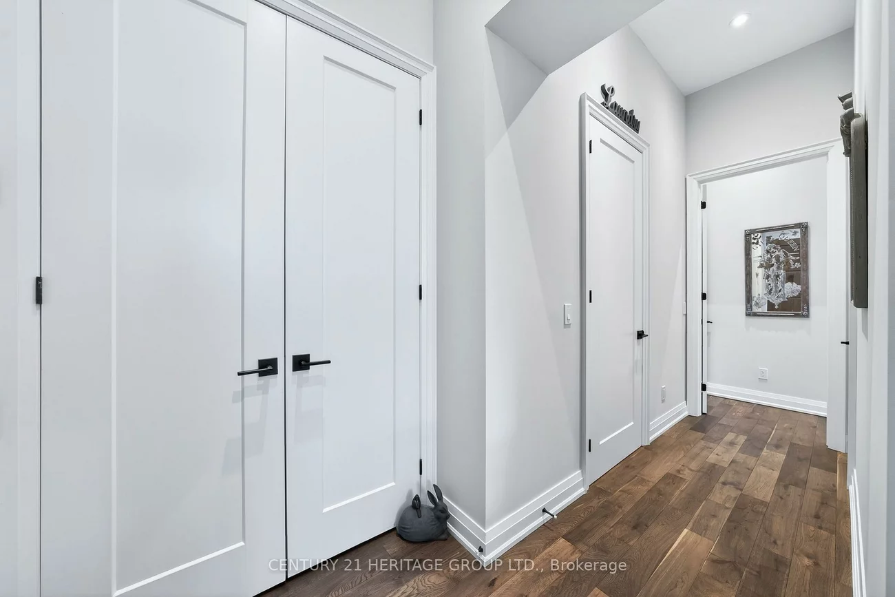 400, Park, Central Newmarket, Newmarket