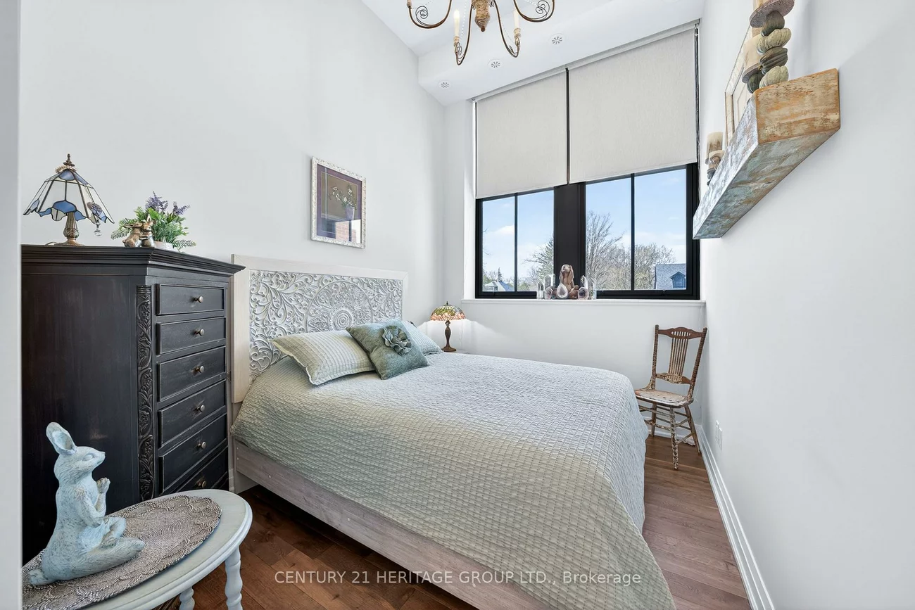 400, Park, Central Newmarket, Newmarket