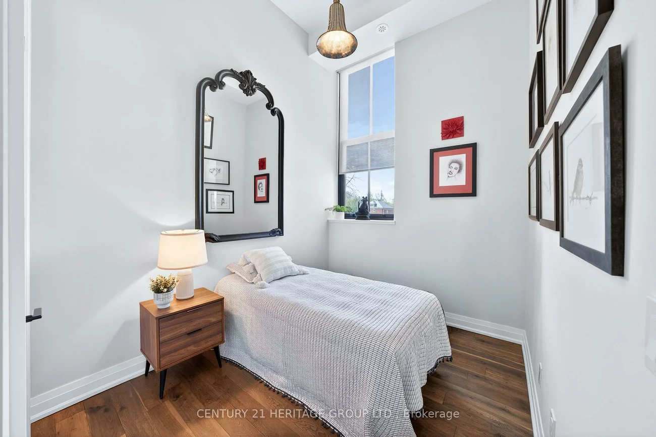 400, Park, Central Newmarket, Newmarket