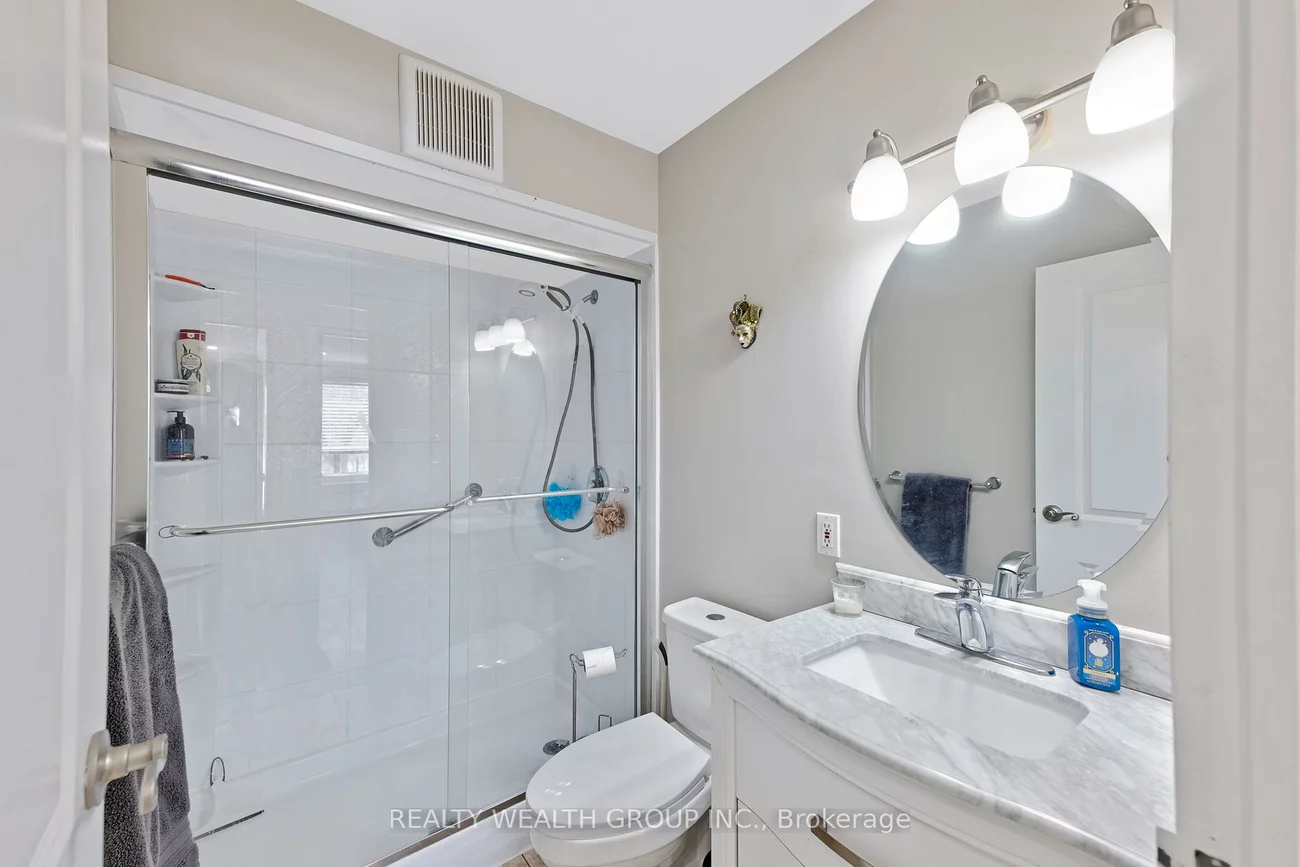 155, Main, Bristol-London, Newmarket