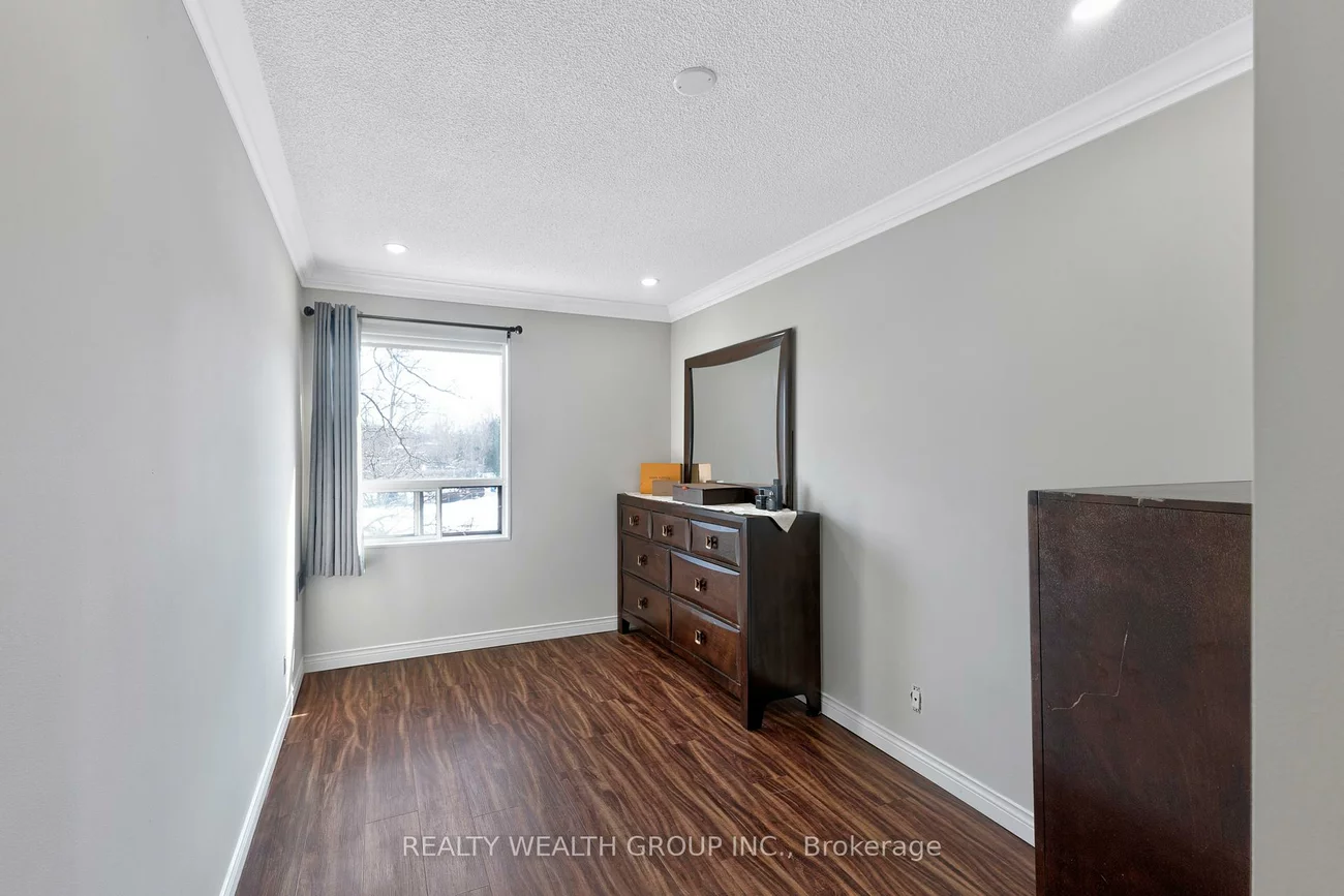 155, Main, Bristol-London, Newmarket