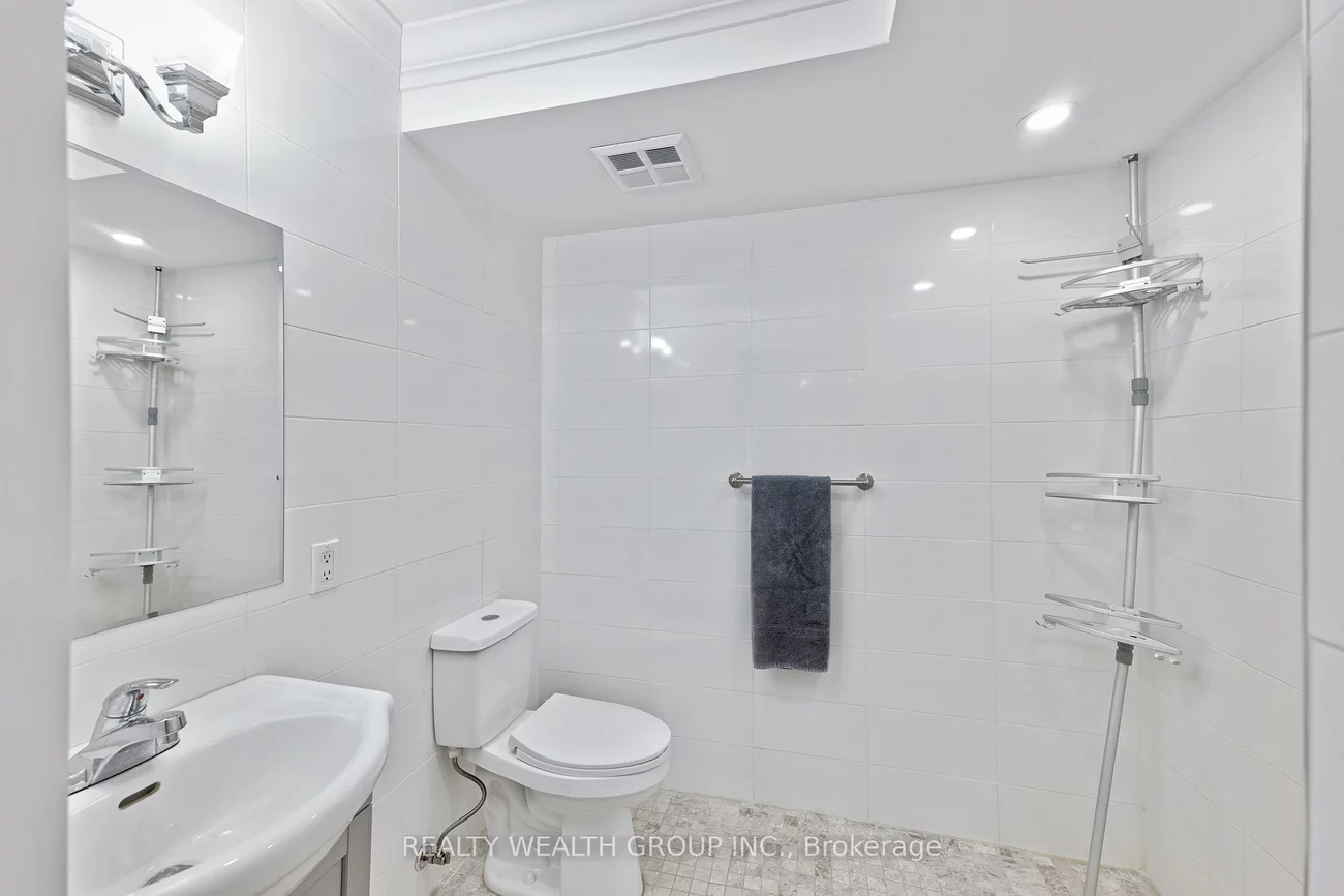 155, Main, Bristol-London, Newmarket