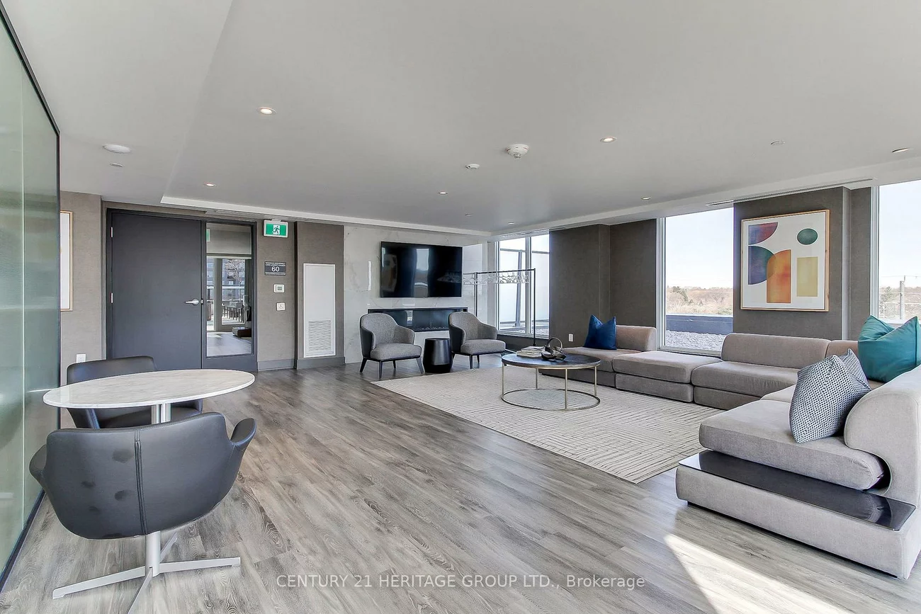 185, Deerfield, Central Newmarket, Newmarket