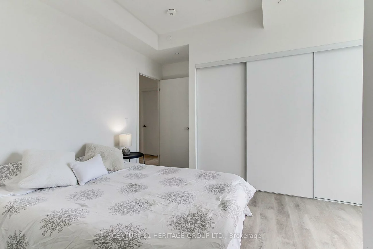 185, Deerfield, Central Newmarket, Newmarket