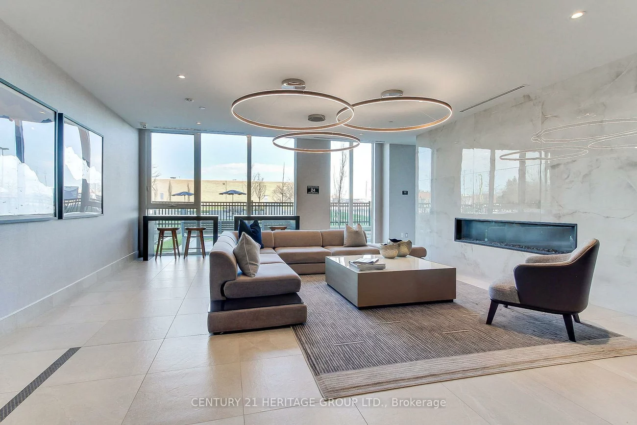 185, Deerfield, Central Newmarket, Newmarket