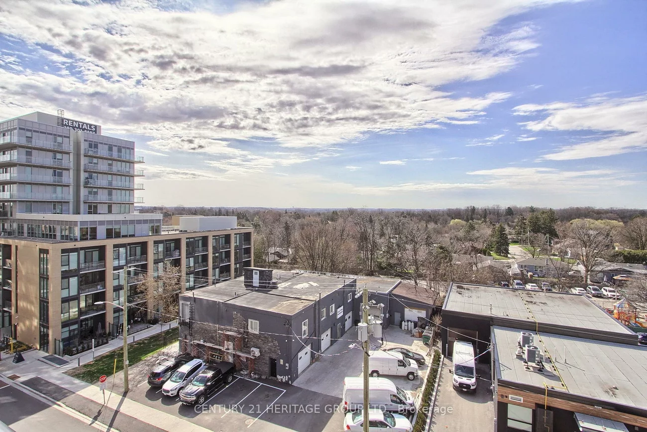 185, Deerfield, Central Newmarket, Newmarket