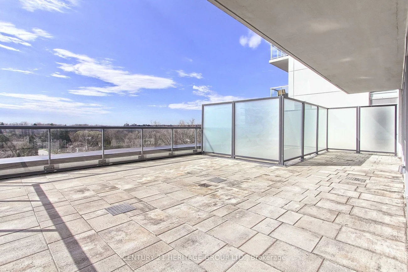 185, Deerfield, Central Newmarket, Newmarket