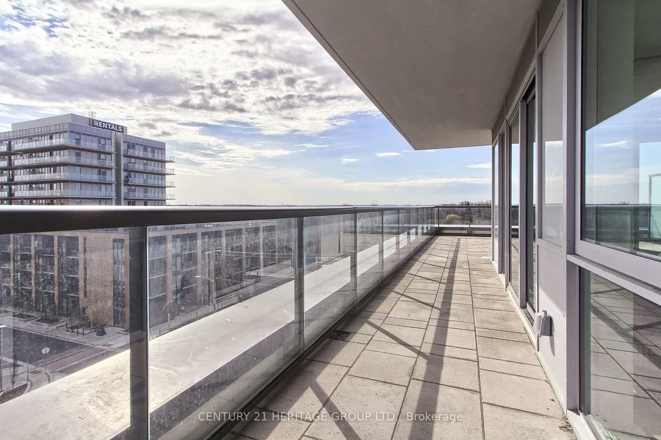 185, Deerfield, Central Newmarket, Newmarket