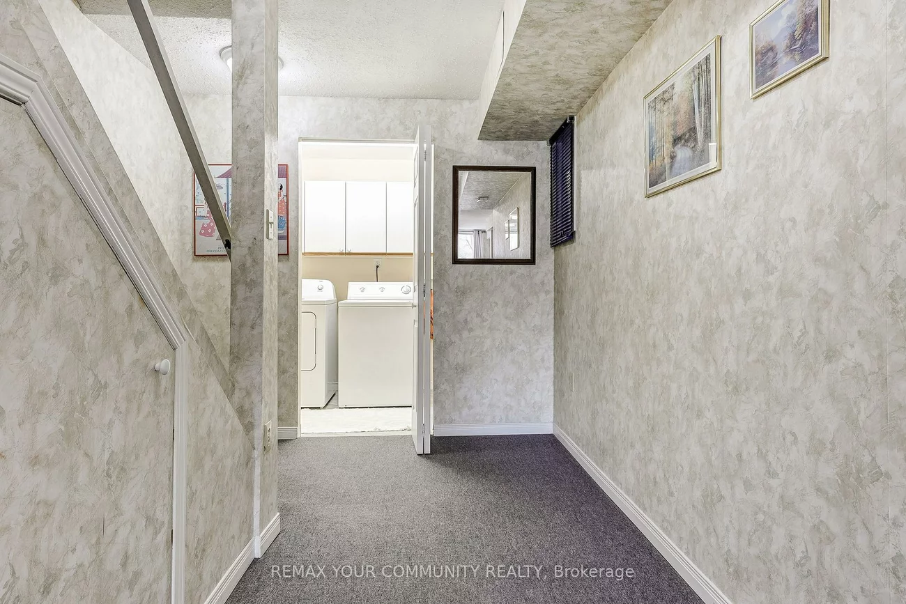 923, Caribou Valley, Armitage, Newmarket