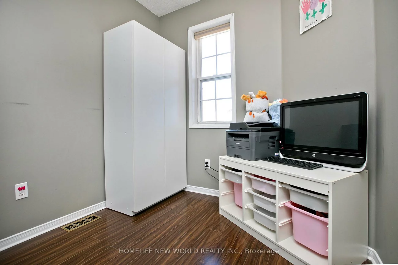 694, Limpert, Gorham-College Manor, Newmarket
