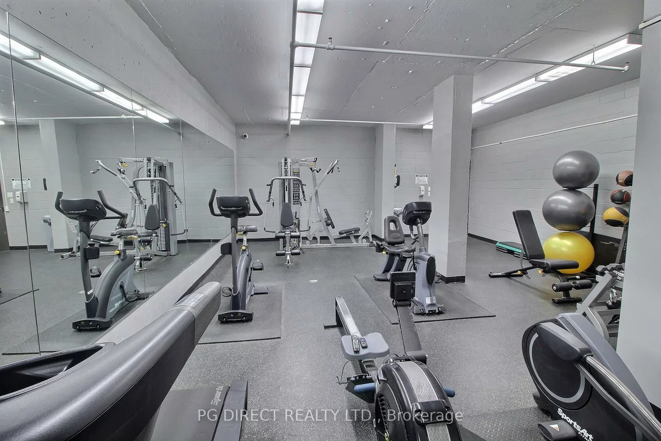 260, Davis, Central Newmarket, Newmarket