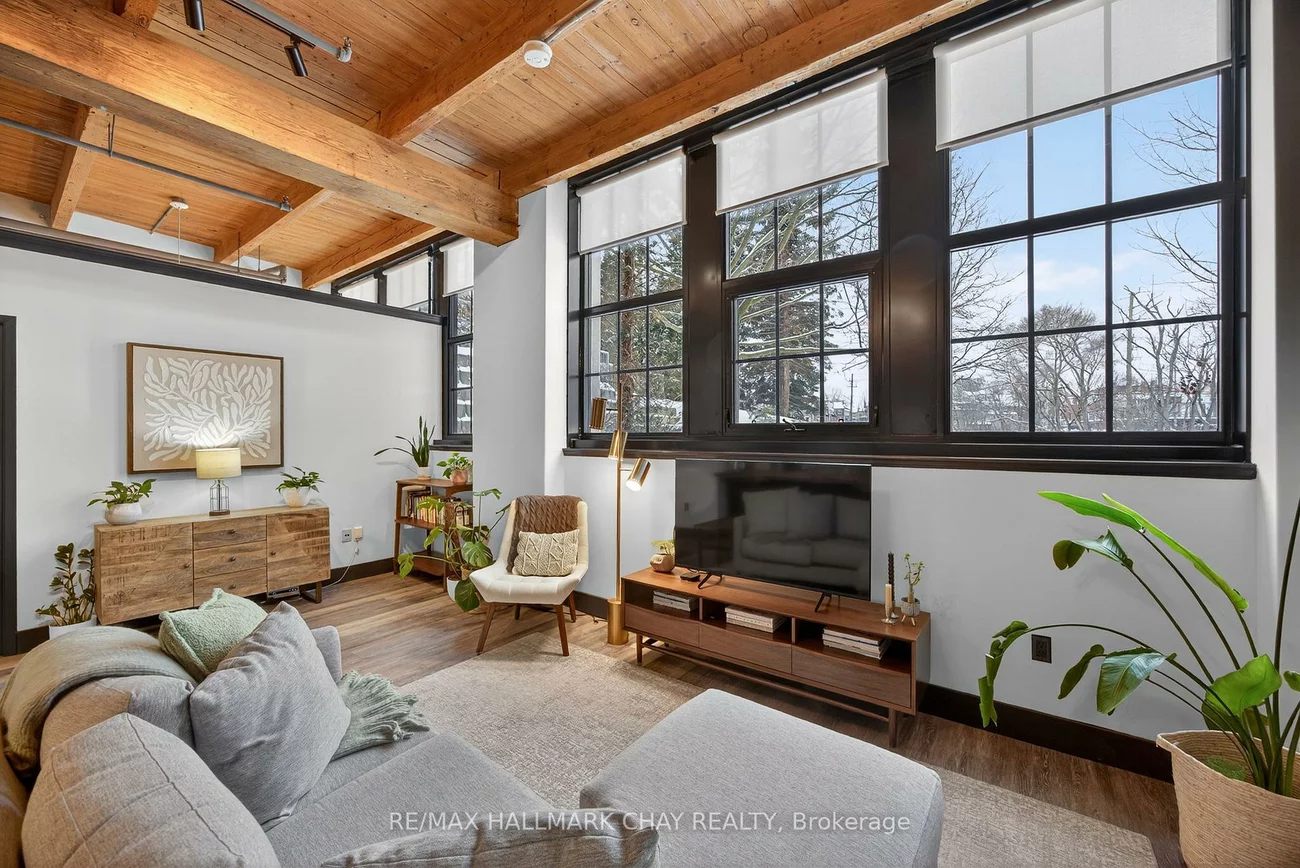 543, Timothy, Central Newmarket, Newmarket