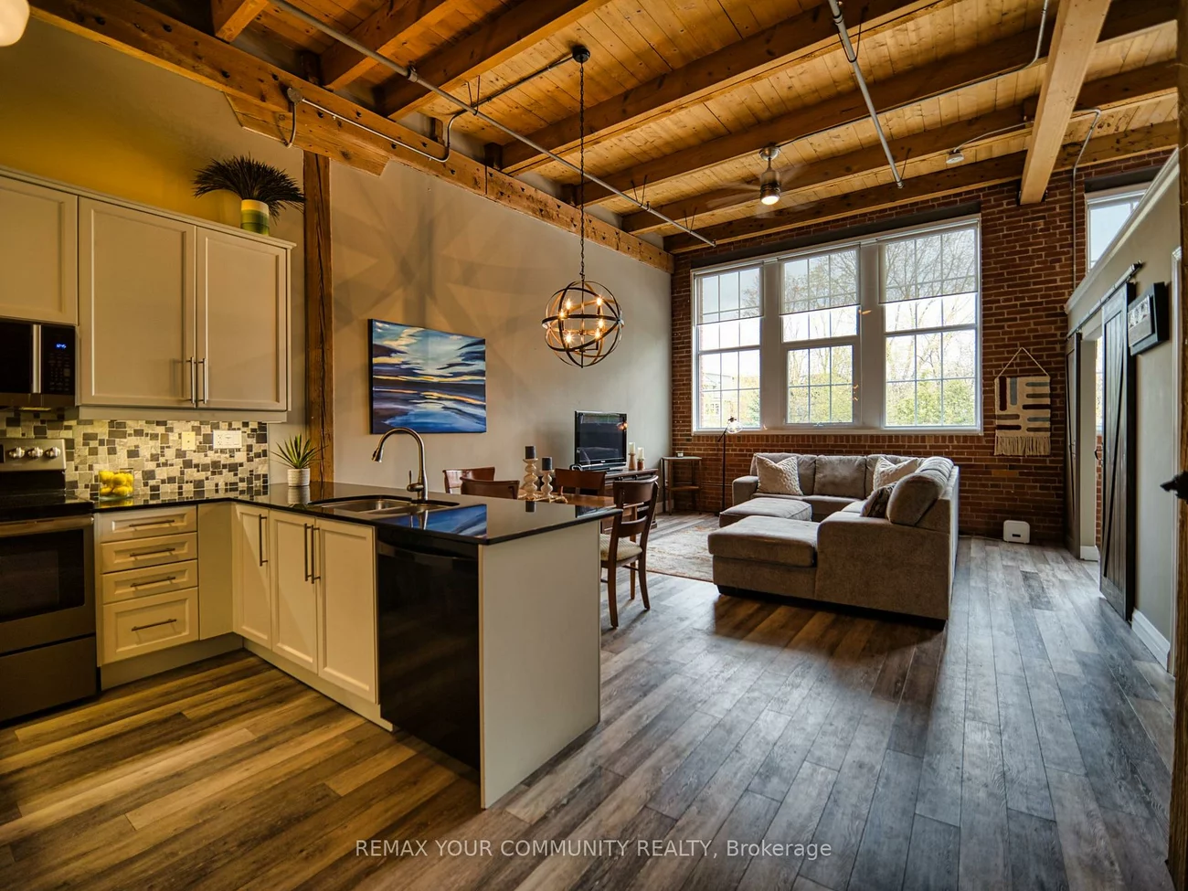 543, Timothy, Central Newmarket, Newmarket