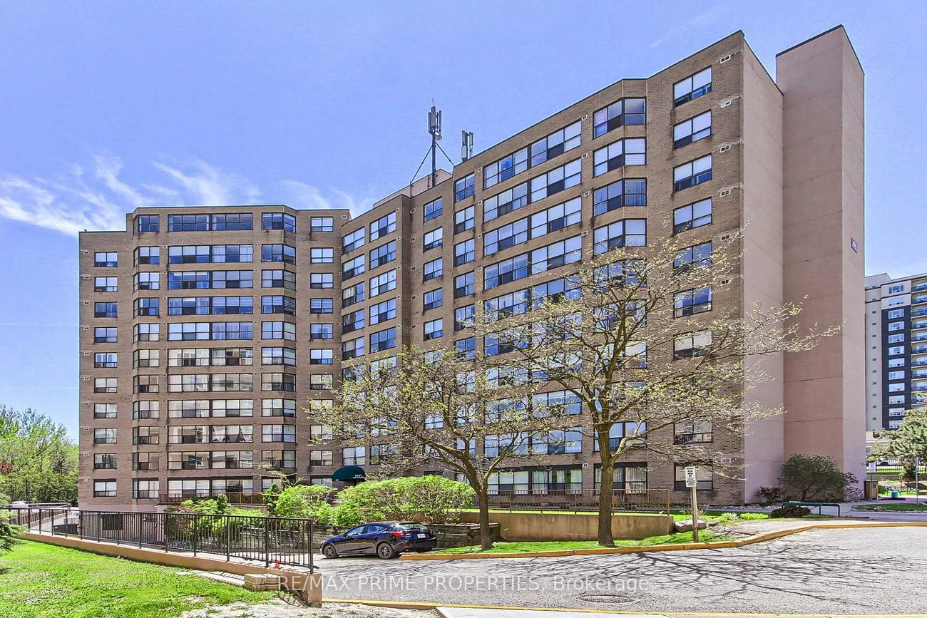 250, Davis, Central Newmarket, Newmarket