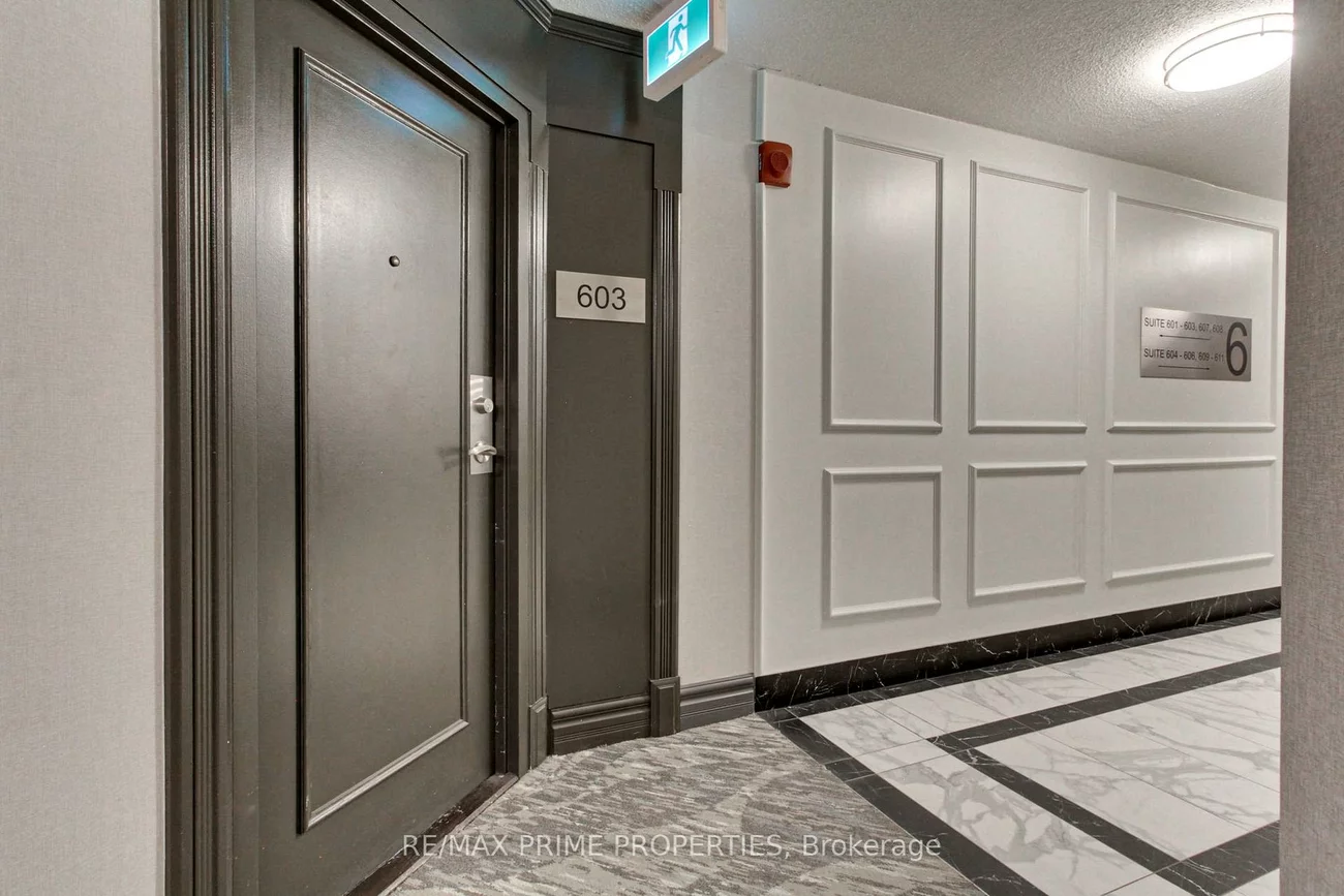 250, Davis, Central Newmarket, Newmarket