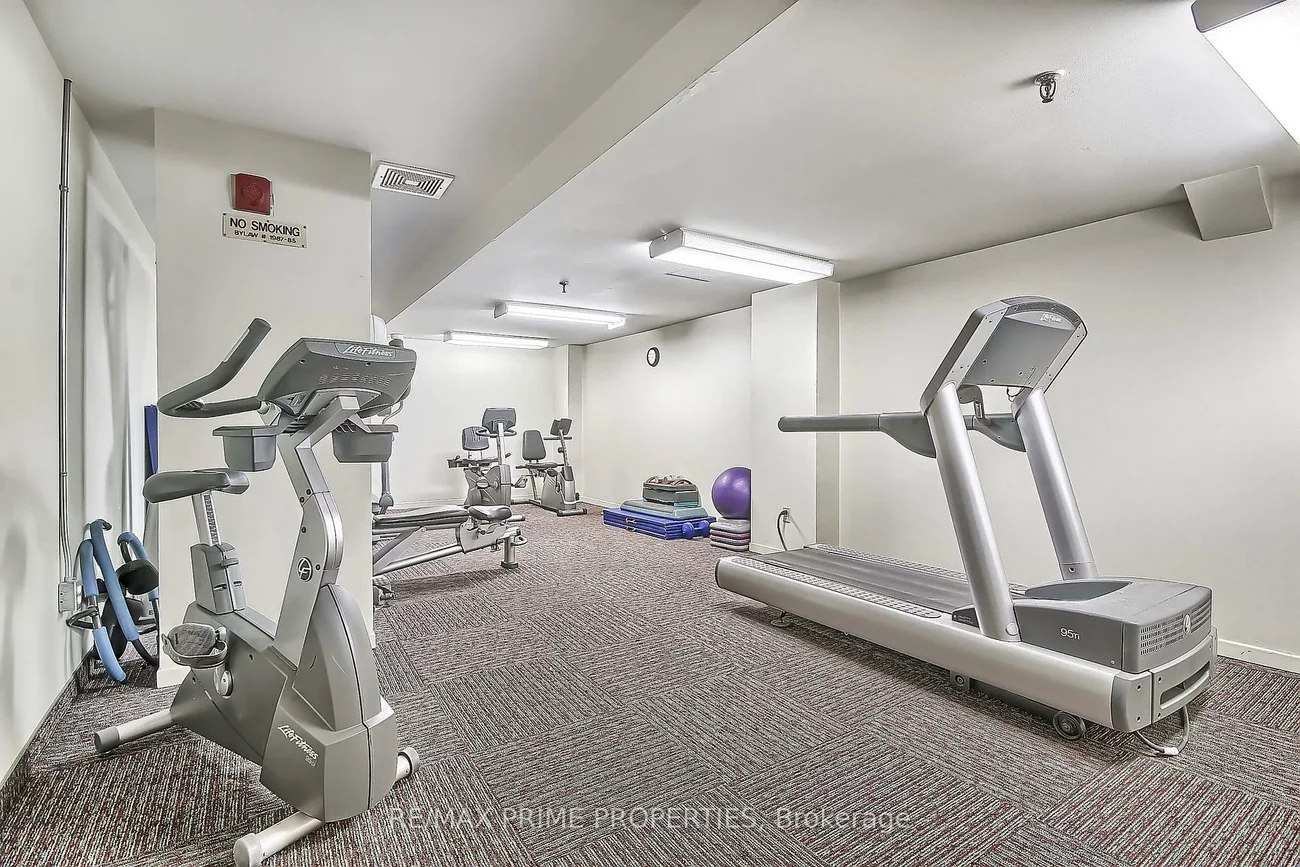 250, Davis, Central Newmarket, Newmarket