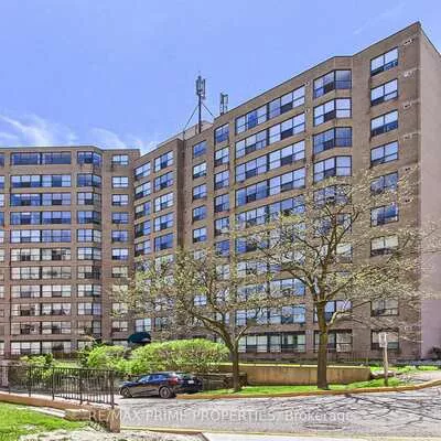 250, Davis, Central Newmarket, Newmarket