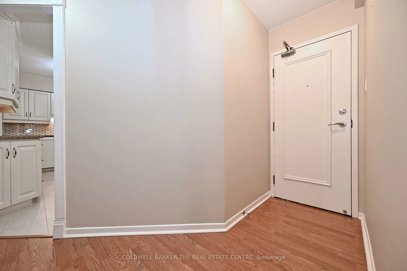 250, Davis, Central Newmarket, Newmarket