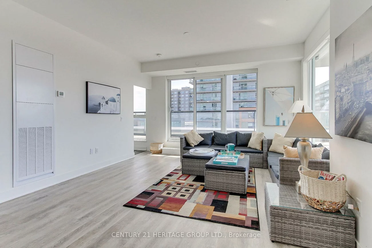 185, Deerfield, Central Newmarket, Newmarket