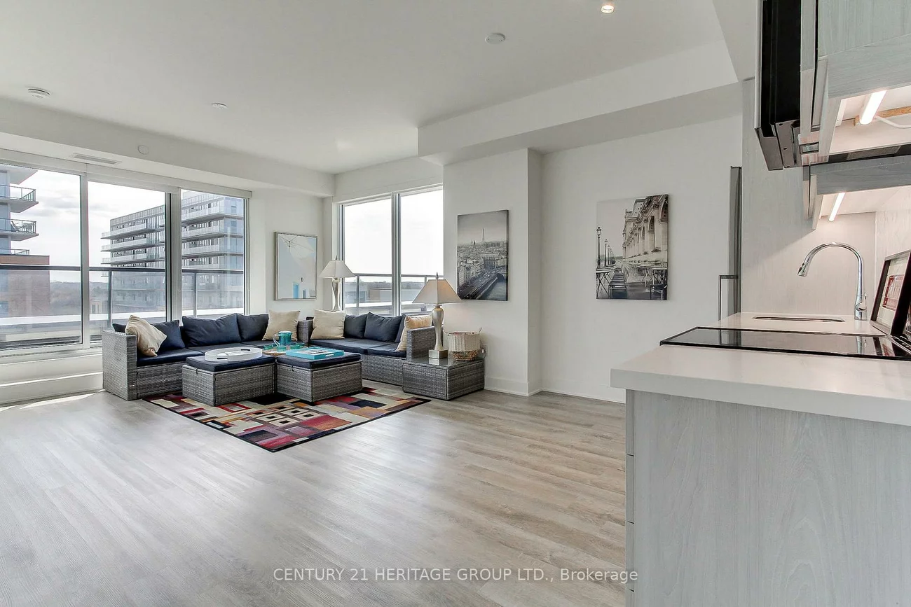 185, Deerfield, Central Newmarket, Newmarket