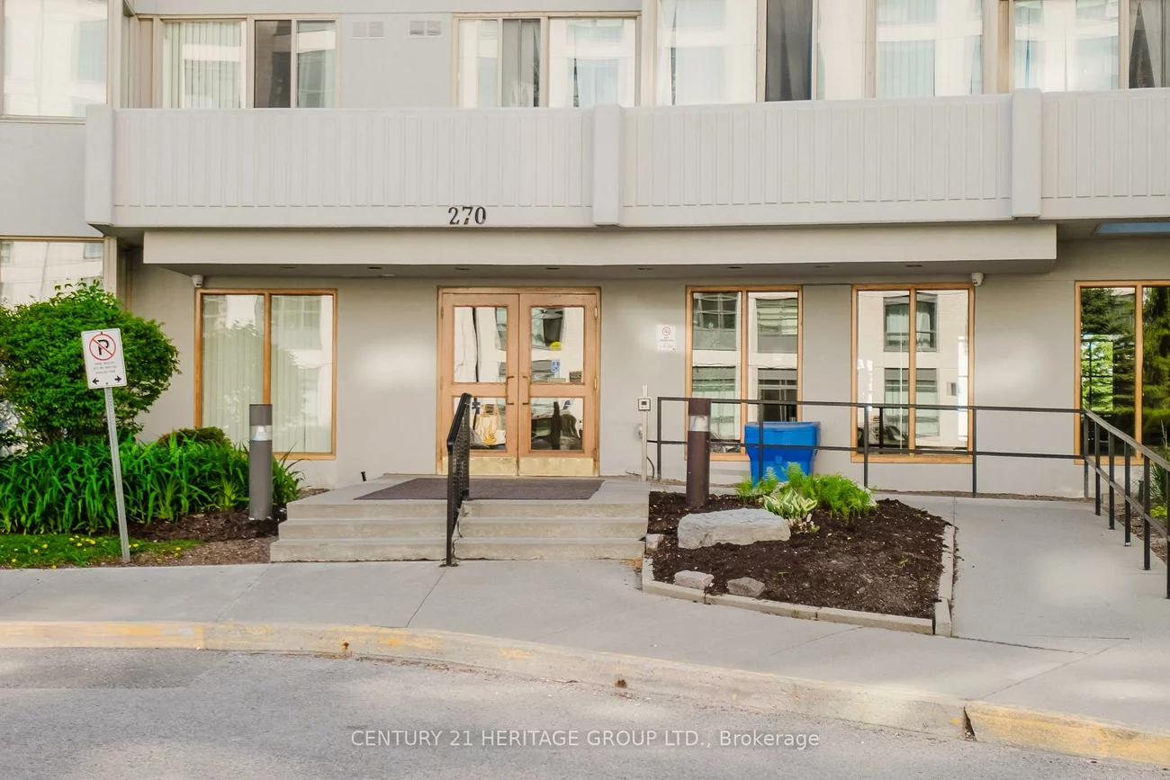 270, Davis, Central Newmarket, Newmarket