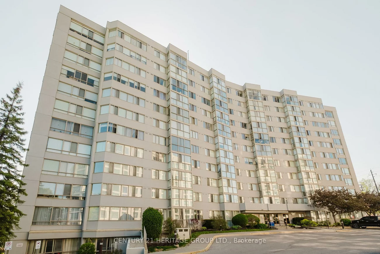 270, Davis, Central Newmarket, Newmarket