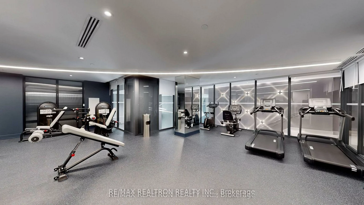 185, Deerfield, Central Newmarket, Newmarket