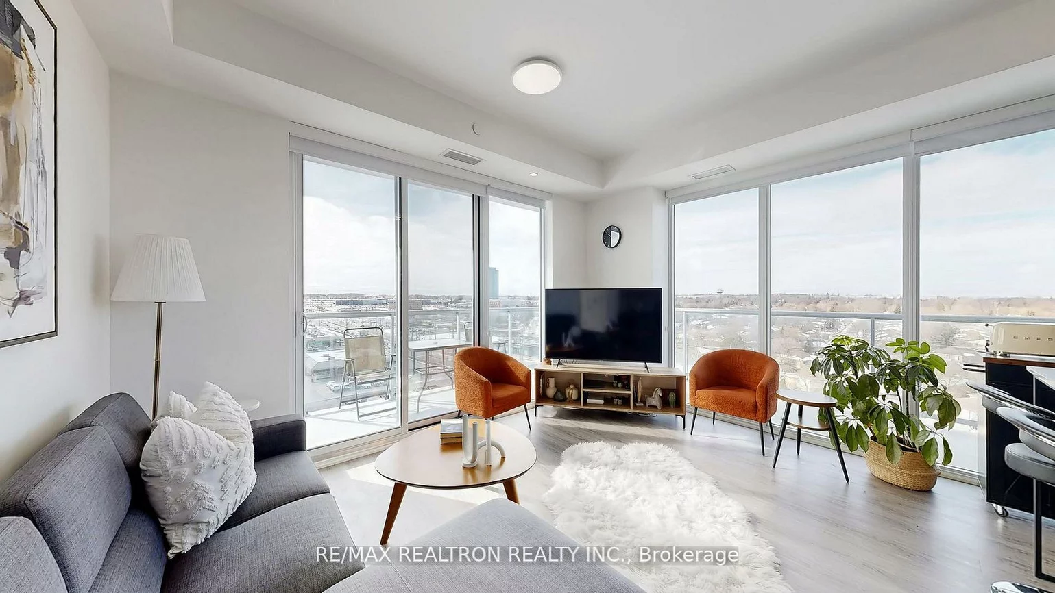 185, Deerfield, Central Newmarket, Newmarket