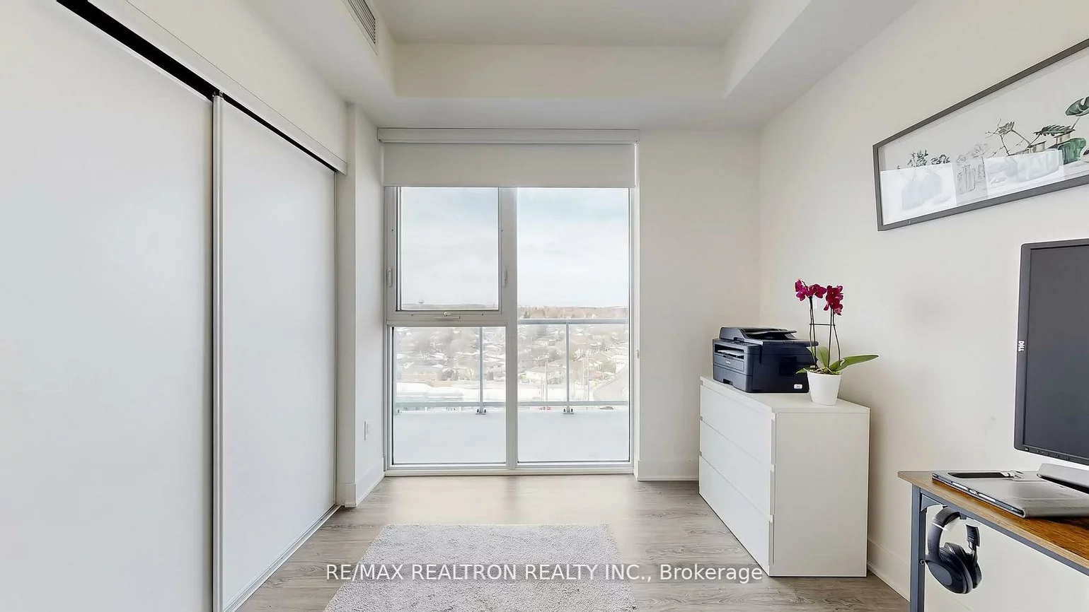 185, Deerfield, Central Newmarket, Newmarket