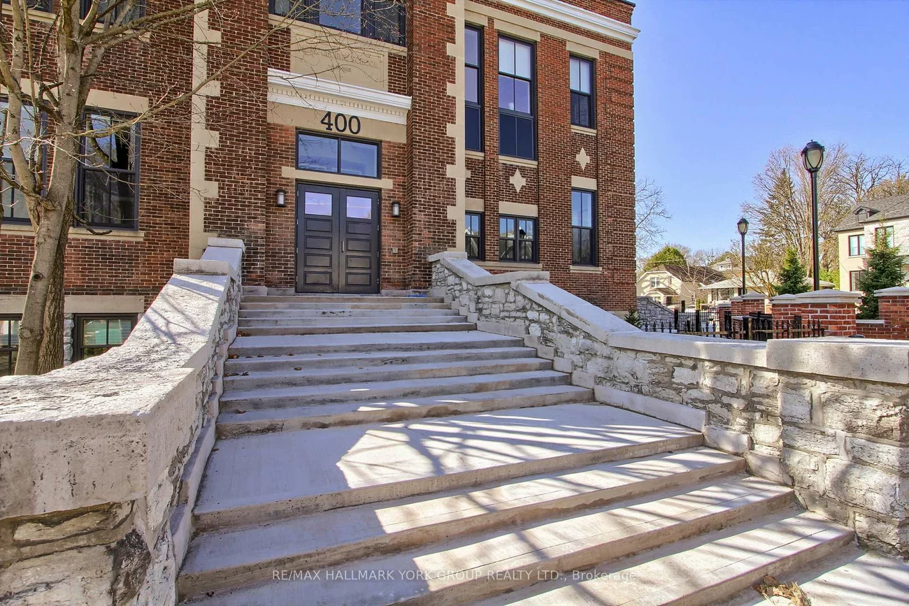 400, Park, Central Newmarket, Newmarket