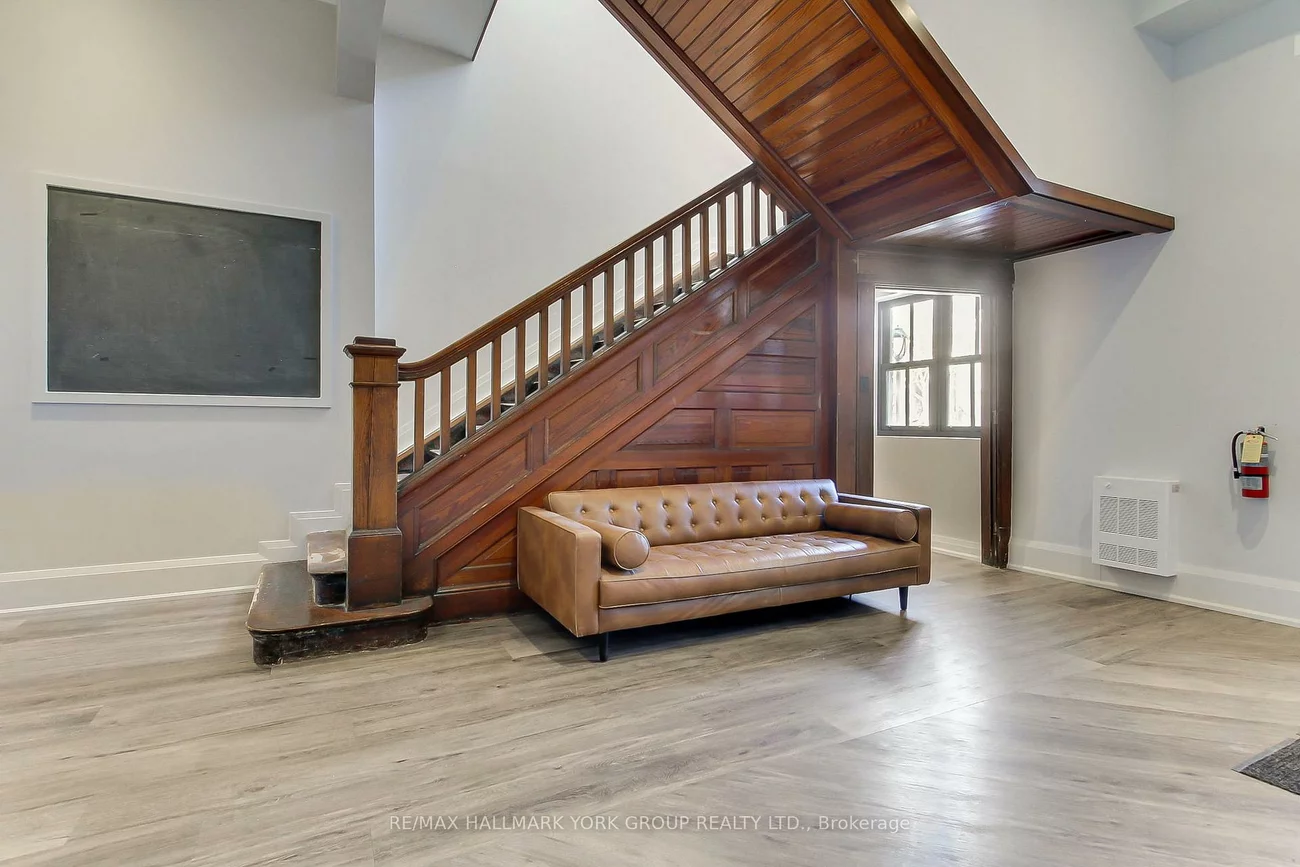 400, Park, Central Newmarket, Newmarket
