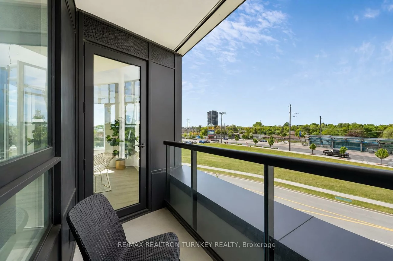 185, Deerfield, Central Newmarket, Newmarket