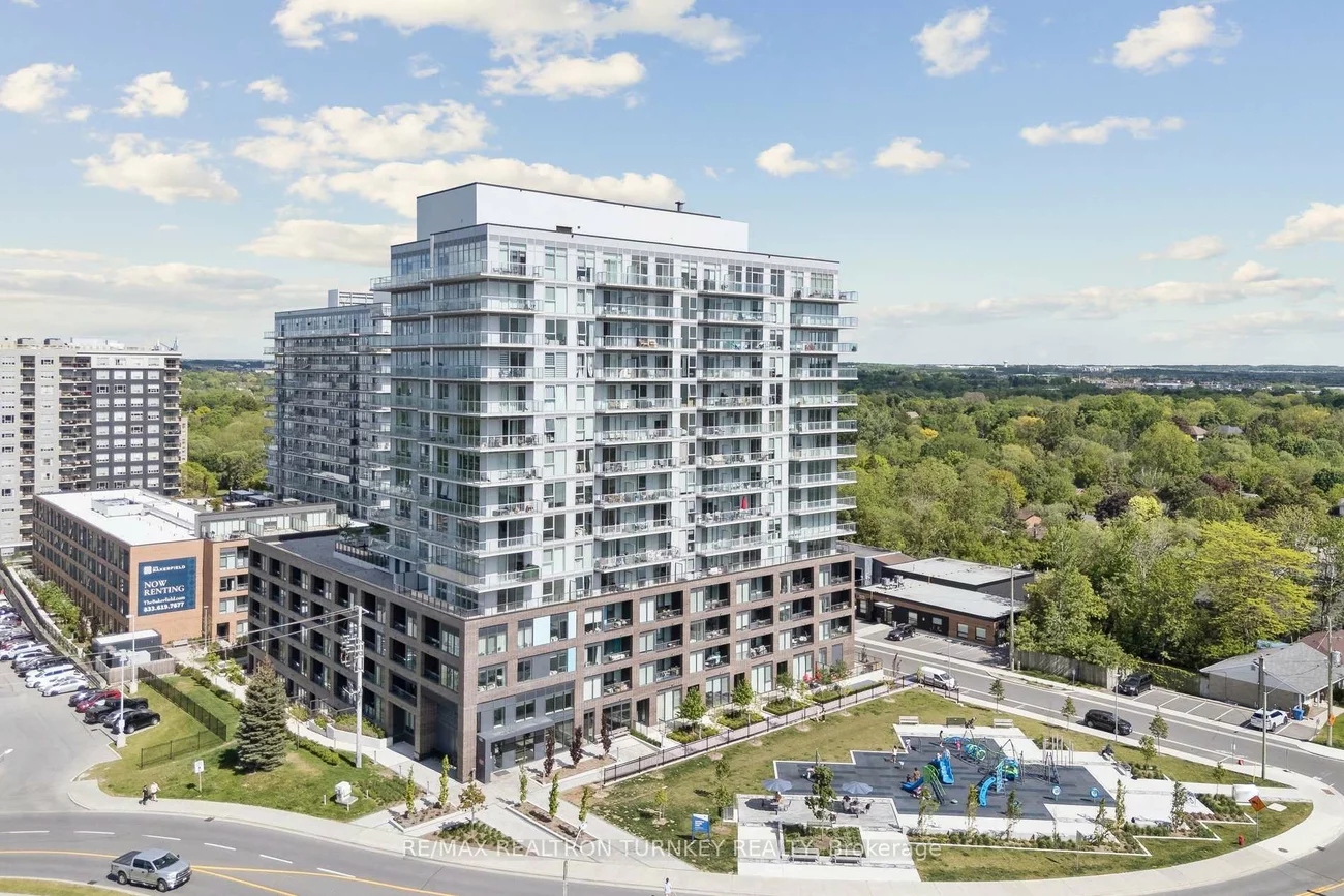 185, Deerfield, Central Newmarket, Newmarket