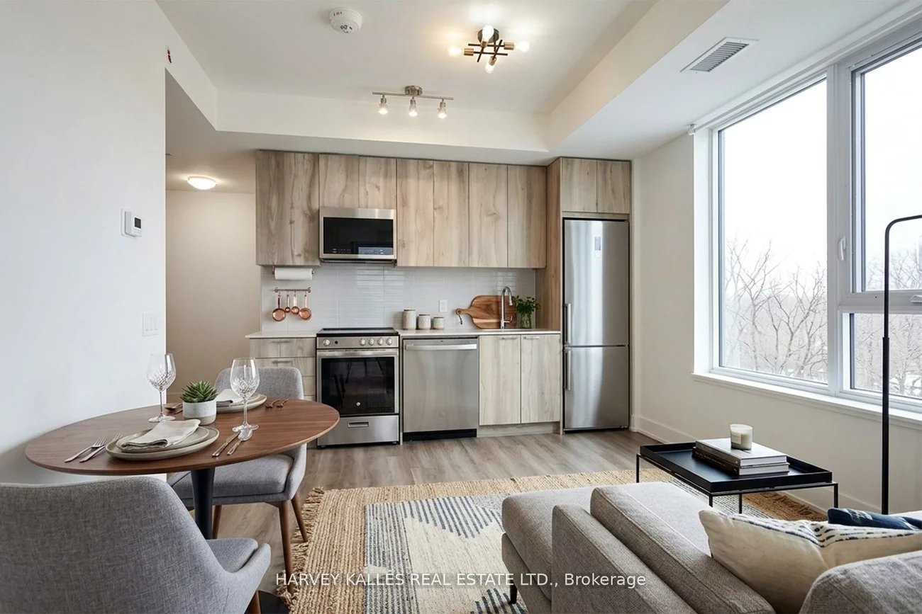 185, Deerfield, Central Newmarket, Newmarket