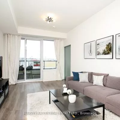 185, Deerfield, Central Newmarket, Newmarket