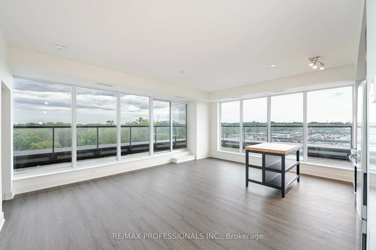 185, Deerfield, Central Newmarket, Newmarket