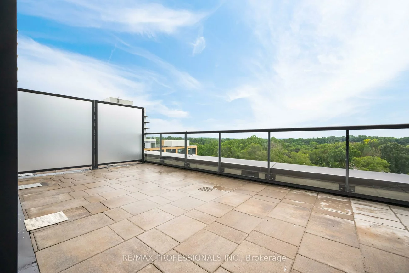 185, Deerfield, Central Newmarket, Newmarket